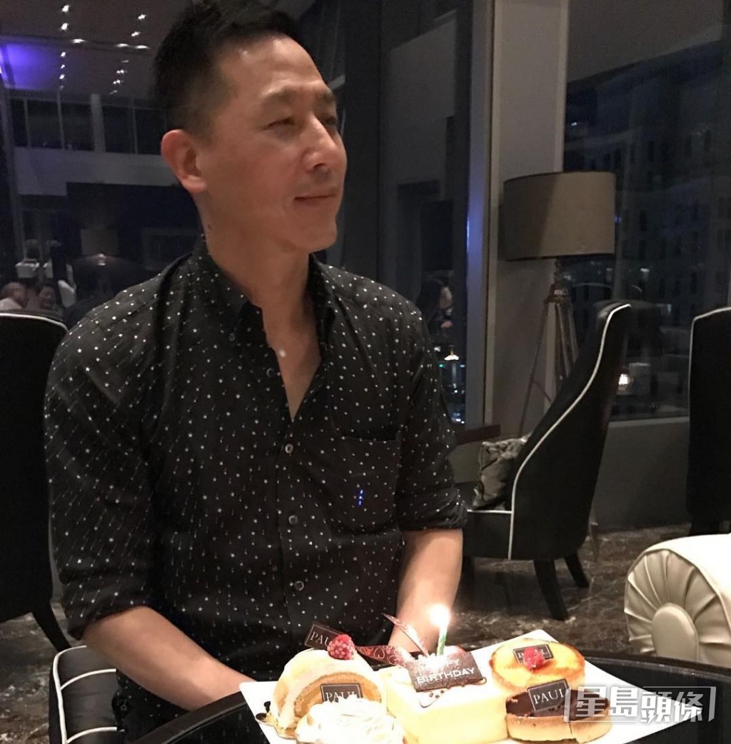 2018年2月5日，唐鶴德58歲生日，他在IG分享生日照。