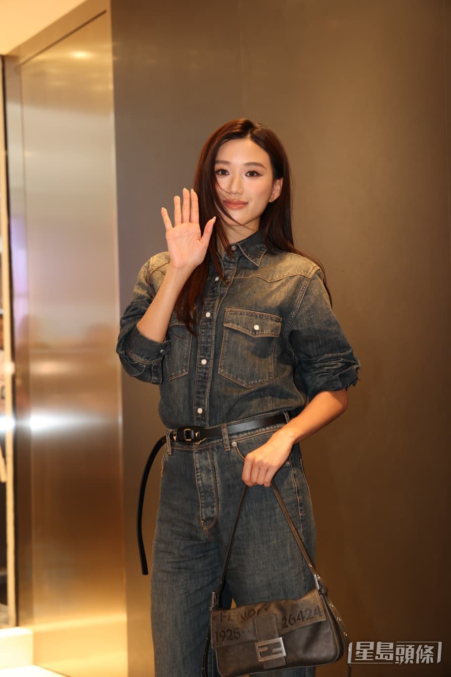 李晞彤