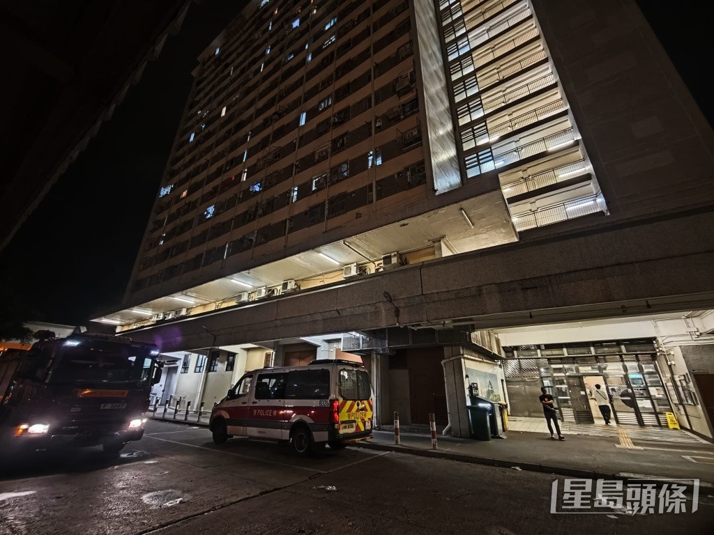 大埔廣福邨男戶主報案，稱遭鄰居砸破窗戶並扔火種。黎志偉攝