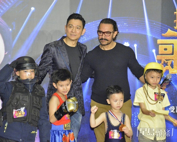 阿米爾汗（Aamir Khan、右）有「印度劉德華」之稱。