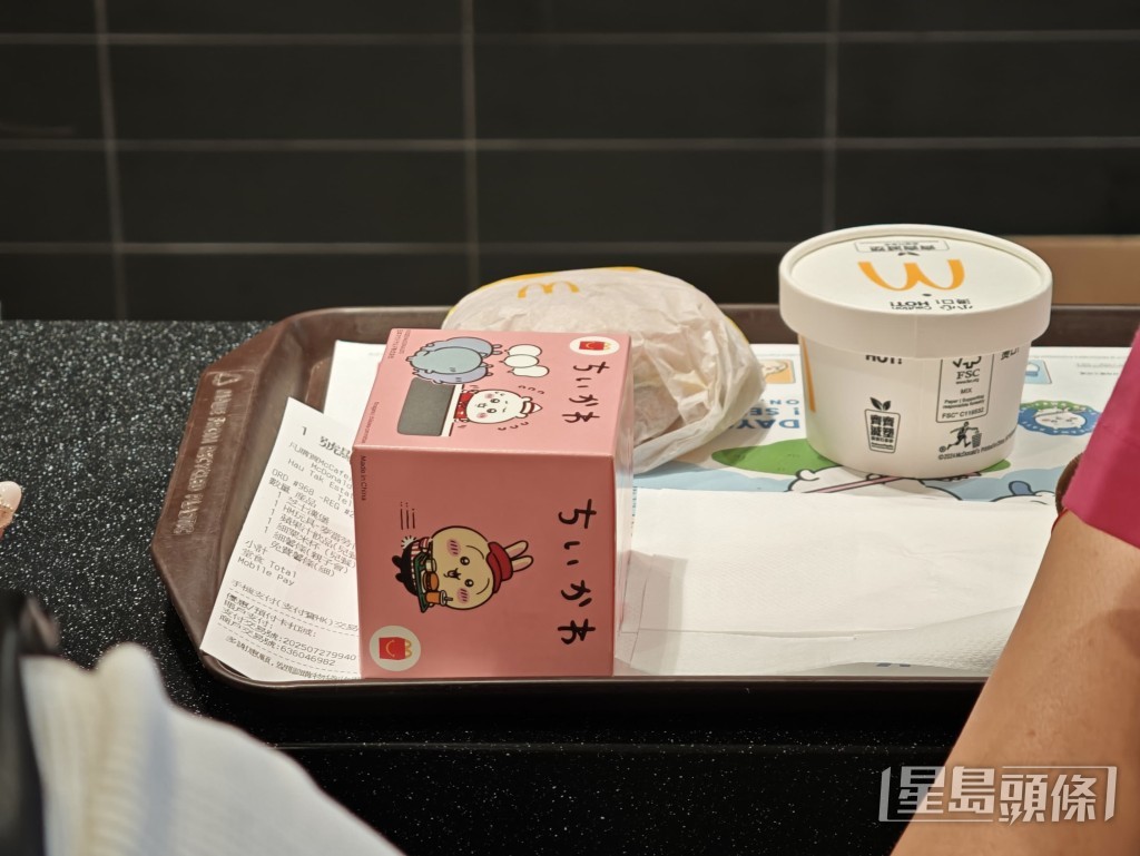 玩具數量約200個,不足一小時已截龍,玩具已全數換領完畢。陳俊豪攝 玩具數量約200個,不足一小時已截龍,玩具已全數換領完畢。陳俊豪攝