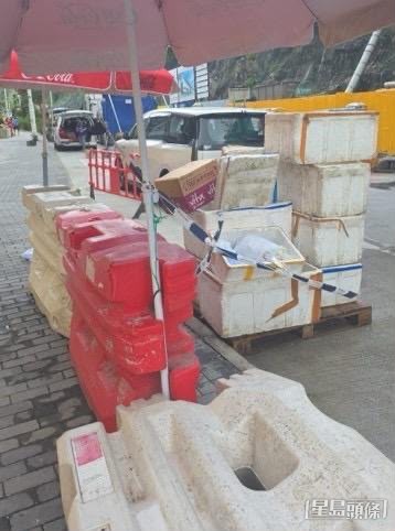 地盤外飯檔擺賣情況。