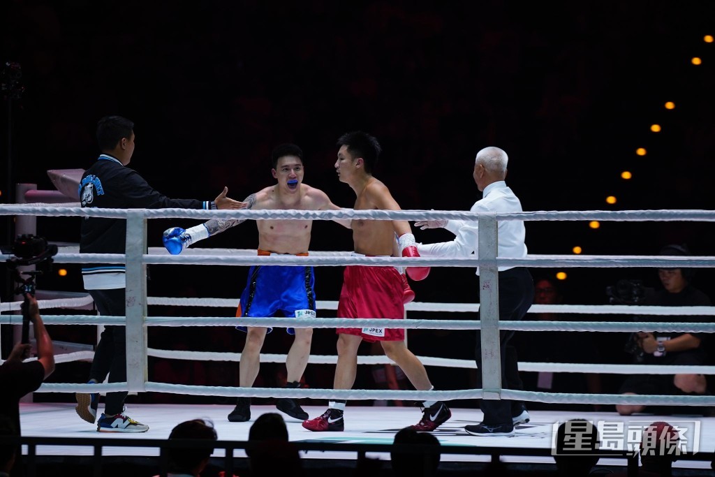 在第四回合直接由裁判判定技術擊倒，由鍾培生獲勝。