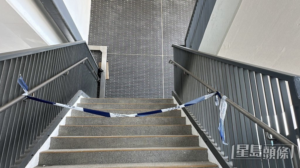 警員封鎖現場調查。