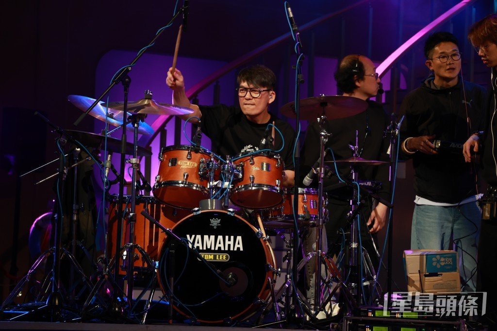 Ricky係鼓手。