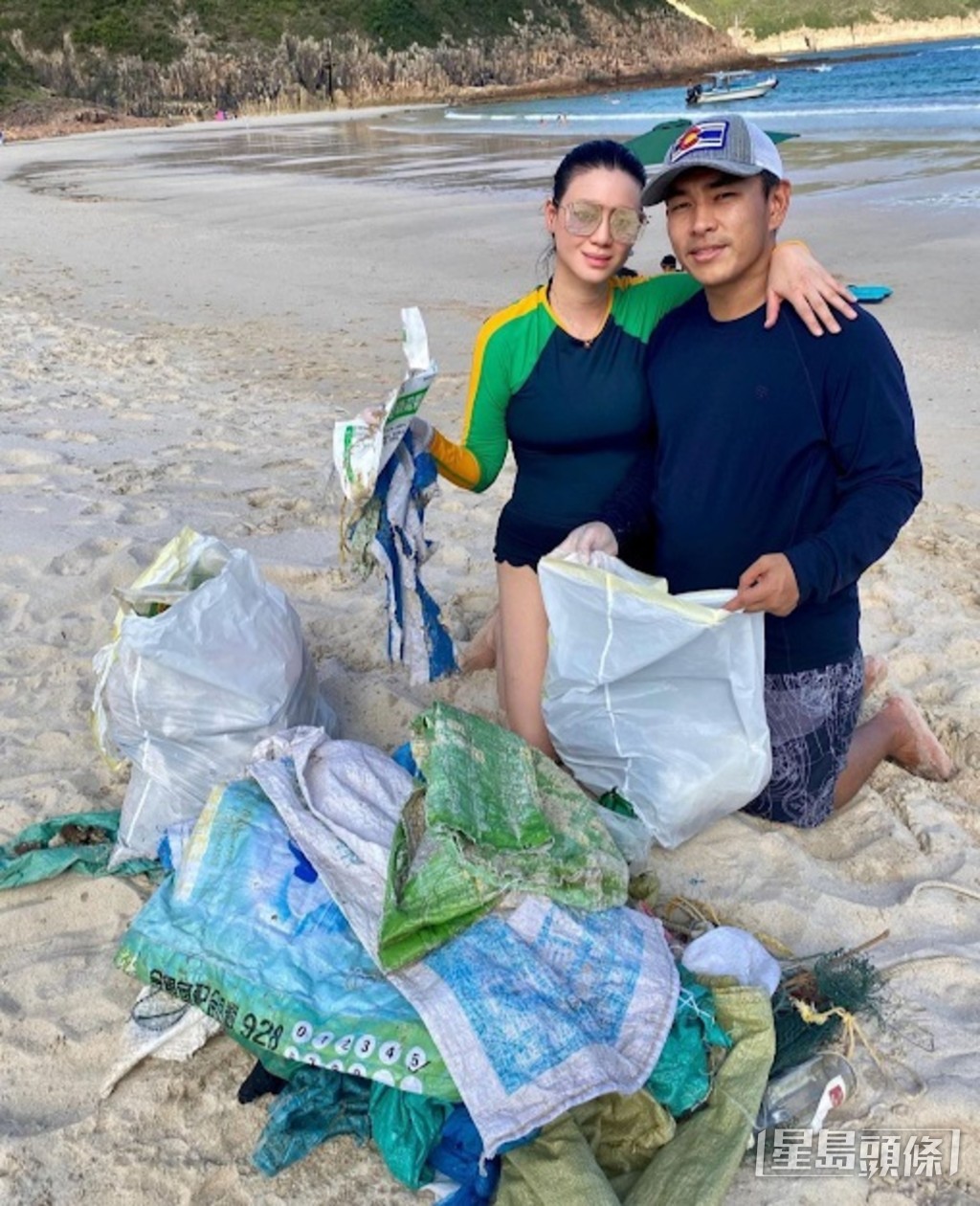 林恬儿成为环保团体EcoDrive创始人后，曾与丈夫一起到海滩执垃圾。