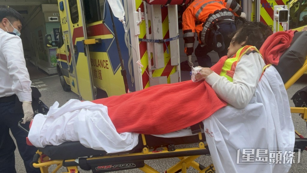 捱撞女工手腳骨折送院。楊偉亨攝