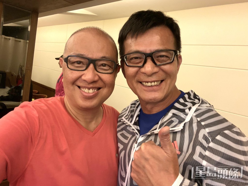 黃日華係劇組開心果。