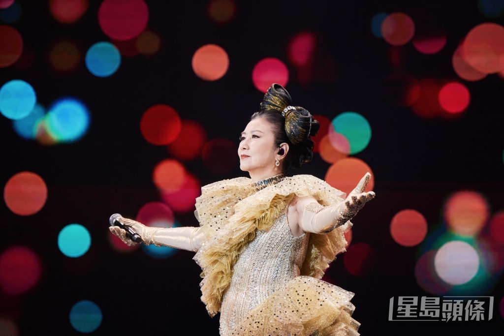 汪明荃早前舉行澳門演唱會全場爆滿,場面熱鬧。 汪明荃早前舉行澳門演唱會全場爆滿,場面熱鬧。