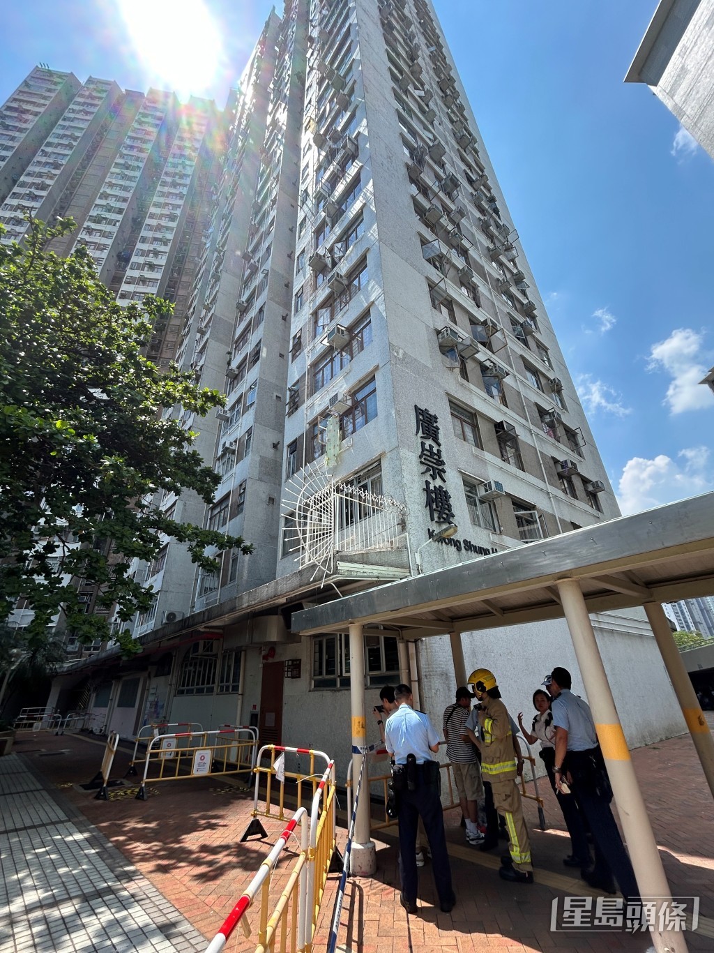 廣崇樓發生高空墮物事件。林思明攝