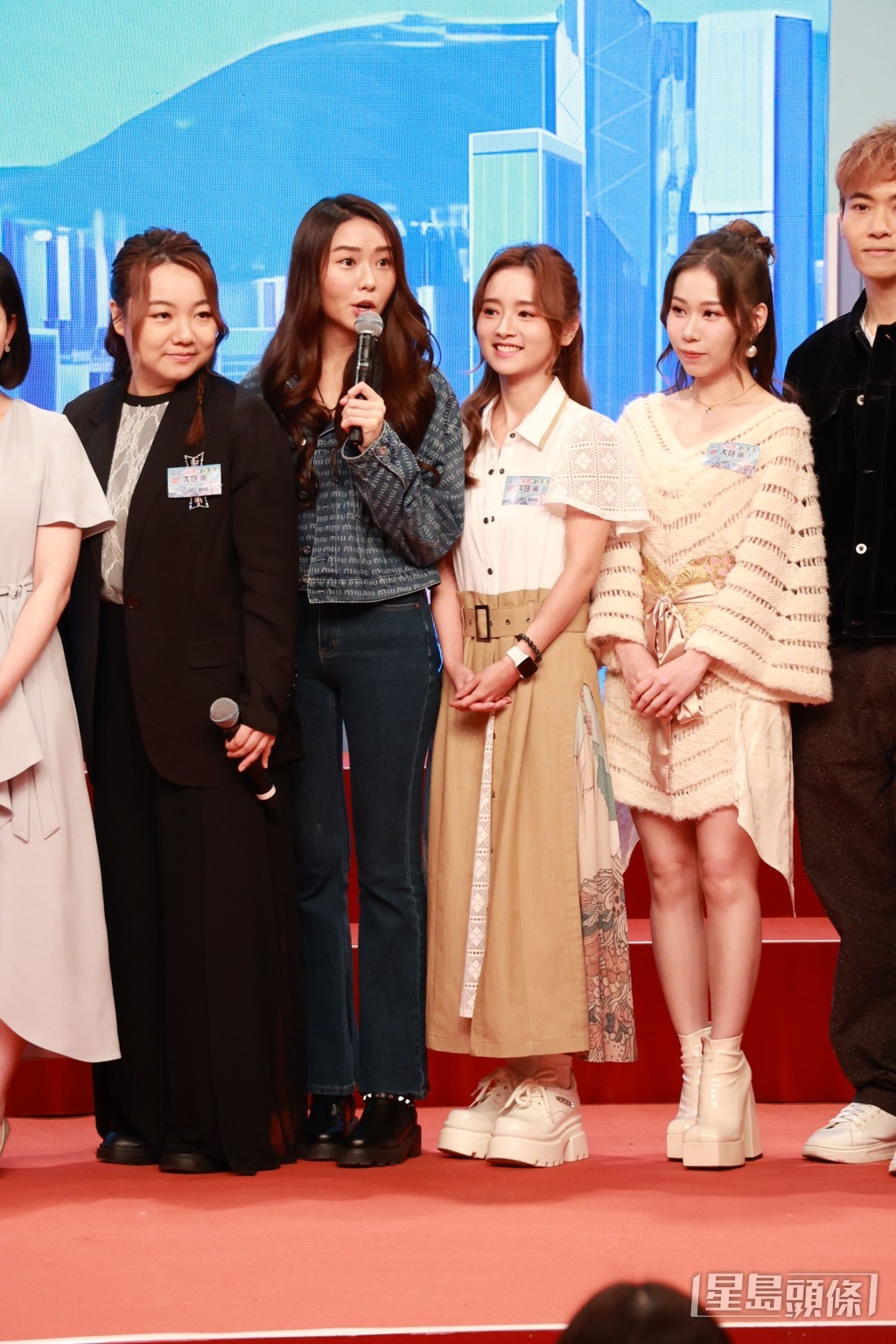 減肥後黃博注重打扮。 減肥後黃博注重打扮。