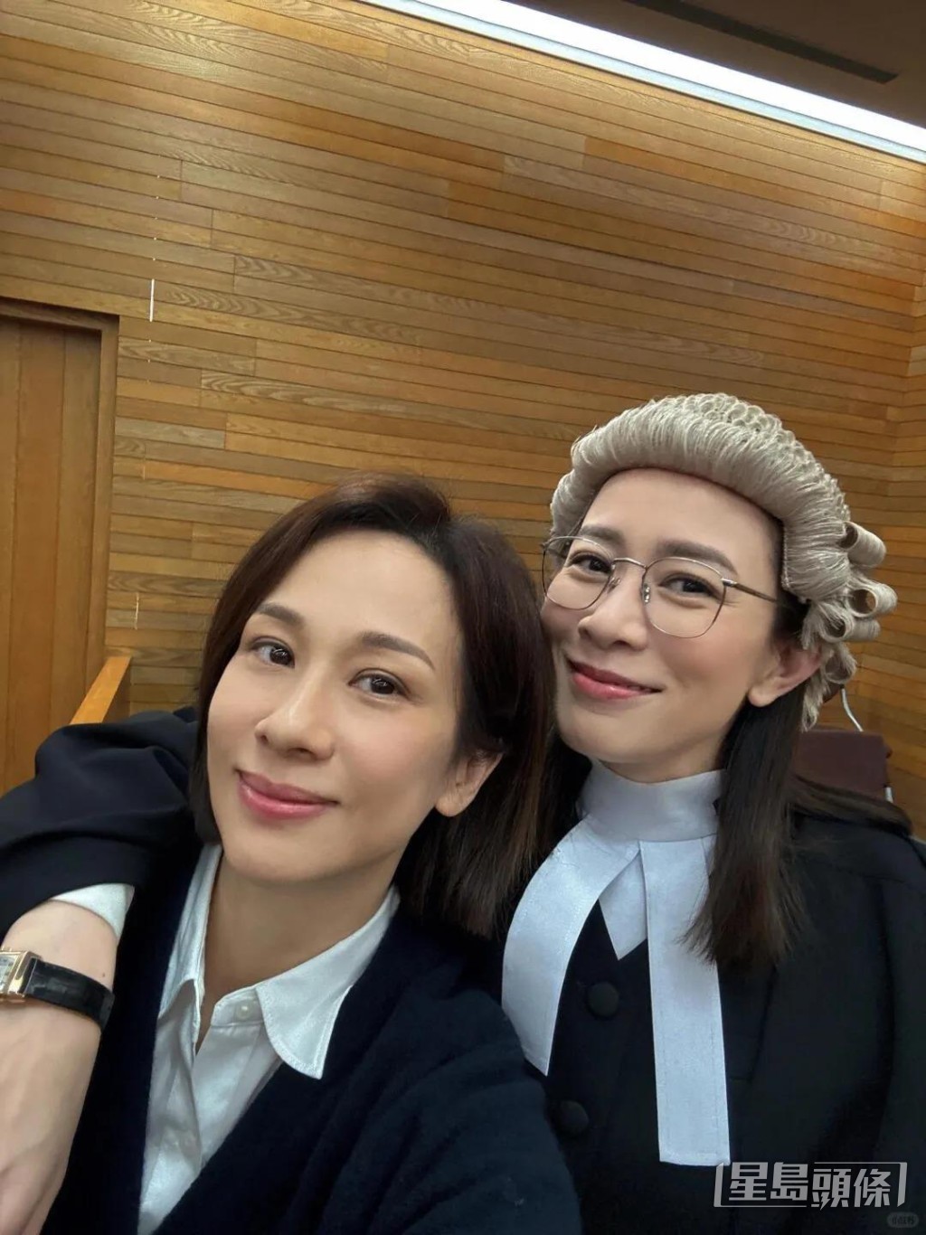 文頌嫻感謝佘詩曼的支持。