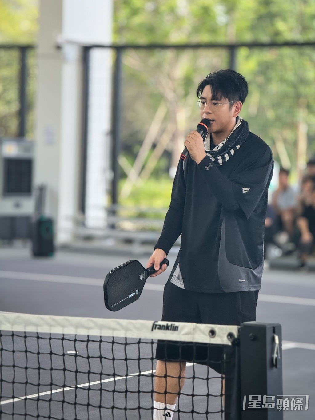 Alfred邊打波邊講解匹克球技巧,落力又專業。 Alfred邊打波邊講解匹克球技巧,落力又專業。