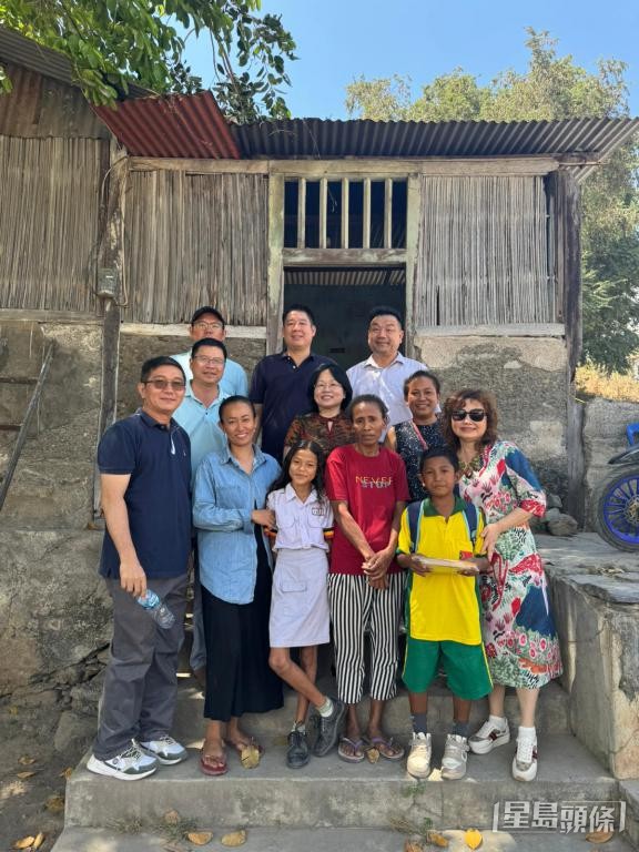 數月前，林文映到訪東帝汶，探望當地的客家族群。受訪者提供