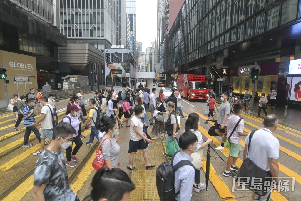 政府指出在访港旅游业和私人消费支持下，香港经济在2023年第三季继续恢复。资料图片