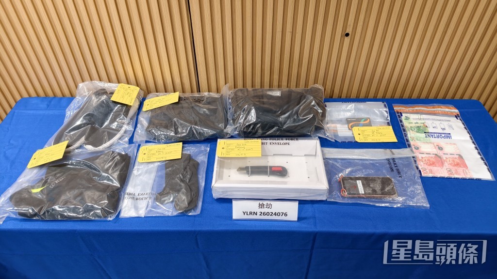 警方展示所得證物。黃文威攝 警方展示所得證物。黃文威攝