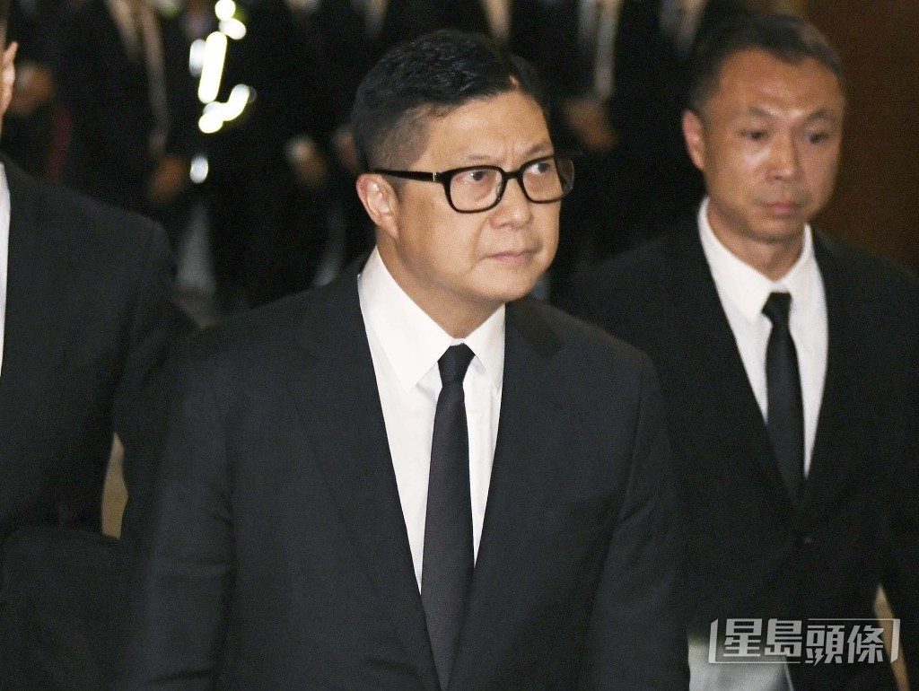 保安局局長鄧炳強到場。