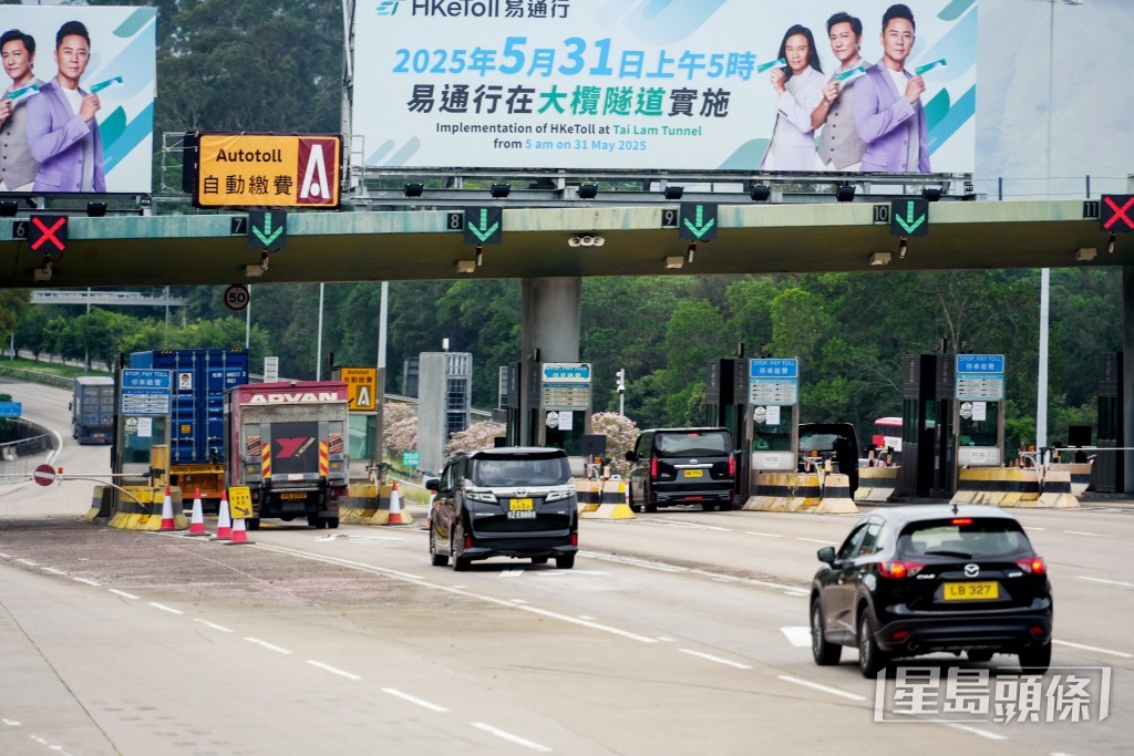 她指隧道費佔巴士營運成本少於7%,故隧道費下降對整體營運成本影響輕微。 她指隧道費佔巴士營運成本少於7%,故隧道費下降對整體營運成本影響輕微。