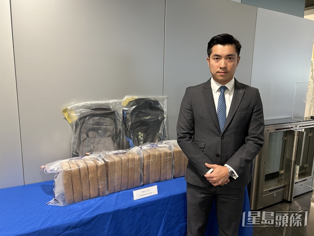 毒品调查科高级督察何灏庭讲述案情。