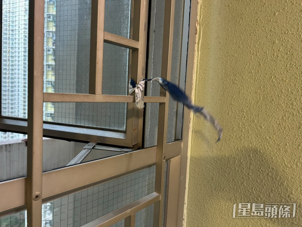 警方曾上樓調查。曾志恆攝