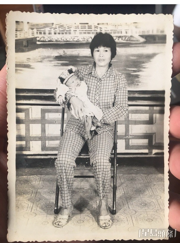 梁仕池指,對糞便的研究是受到母親的啟發。 受訪者提供 梁仕池指,對糞便的研究是受到母親的啟發。 受訪者提供