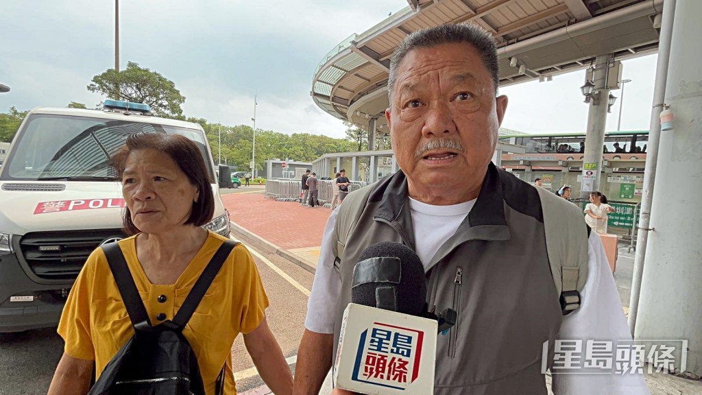 黄先生表示会返东莞玩数天。杨伟亨摄