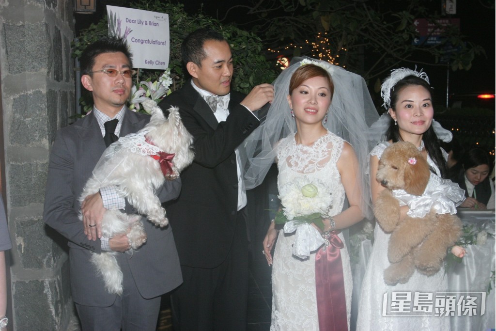 周国丰和利嘉儿在2005年结婚，并于山顶太平山餐厅举行婚宴。