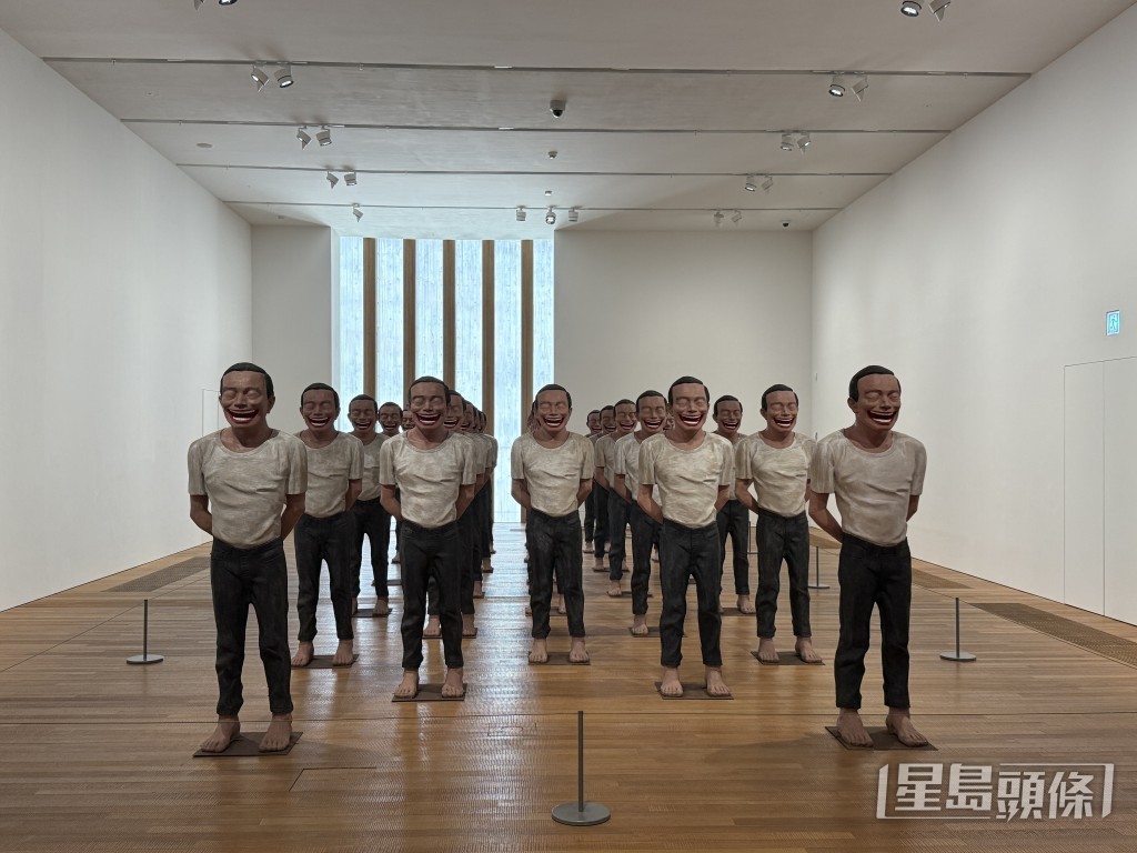岳敏君《西元2000年》。 岳敏君《西元2000年》。