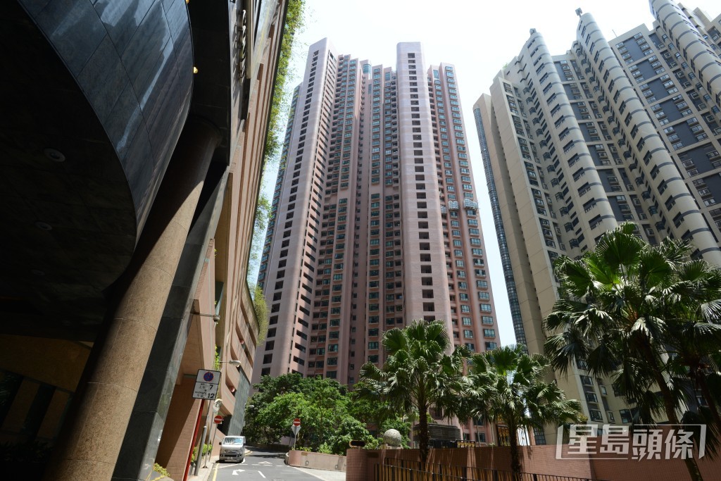 中半山豪宅屋苑帝景園外貌。