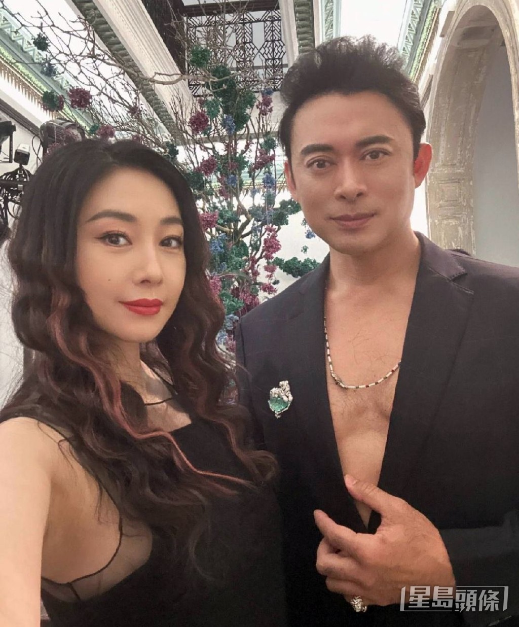 贾晓晨、樊少皇结婚10年。