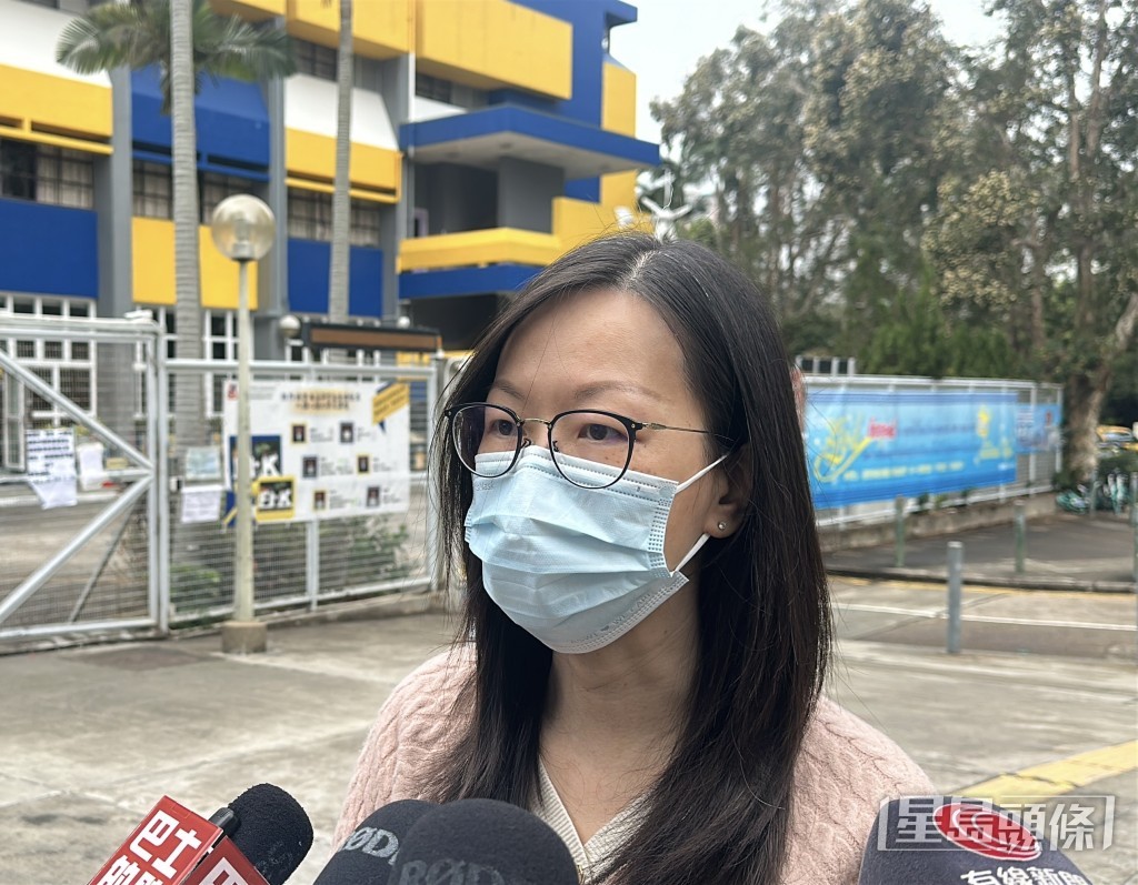 中華基督教會馮梁結紀念中學黃慧珊校長指最關心學生的情緒。