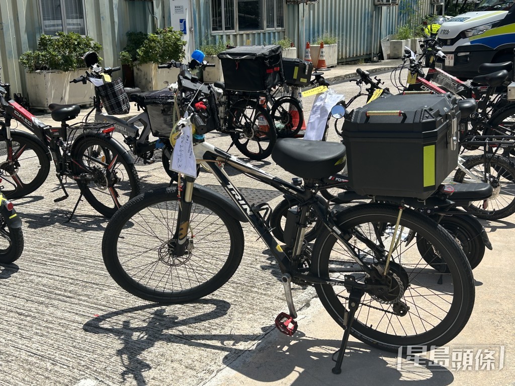 部分電動單車用於送外賣。 部分電動單車用於送外賣。