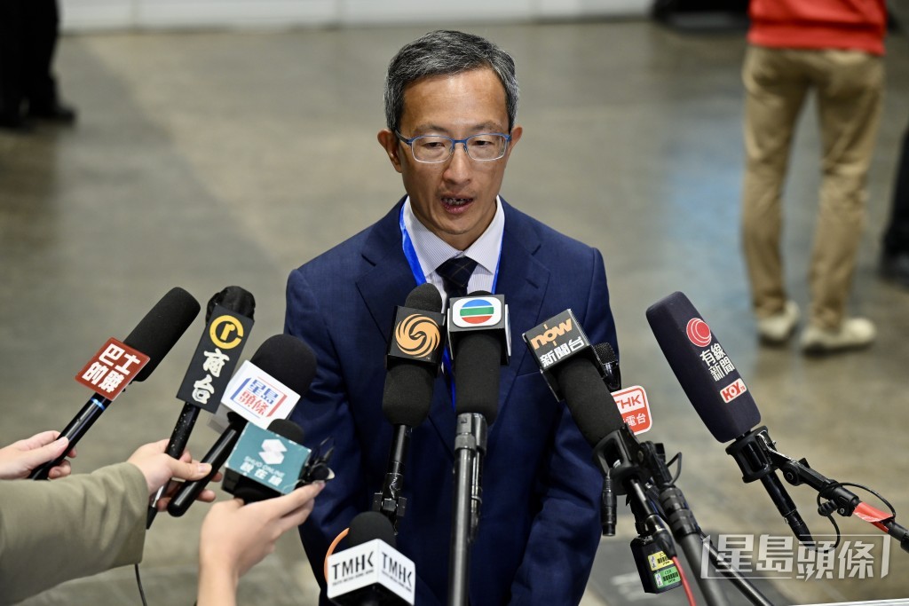 林哲玄連任醫療衞生界。 林哲玄連任醫療衞生界。