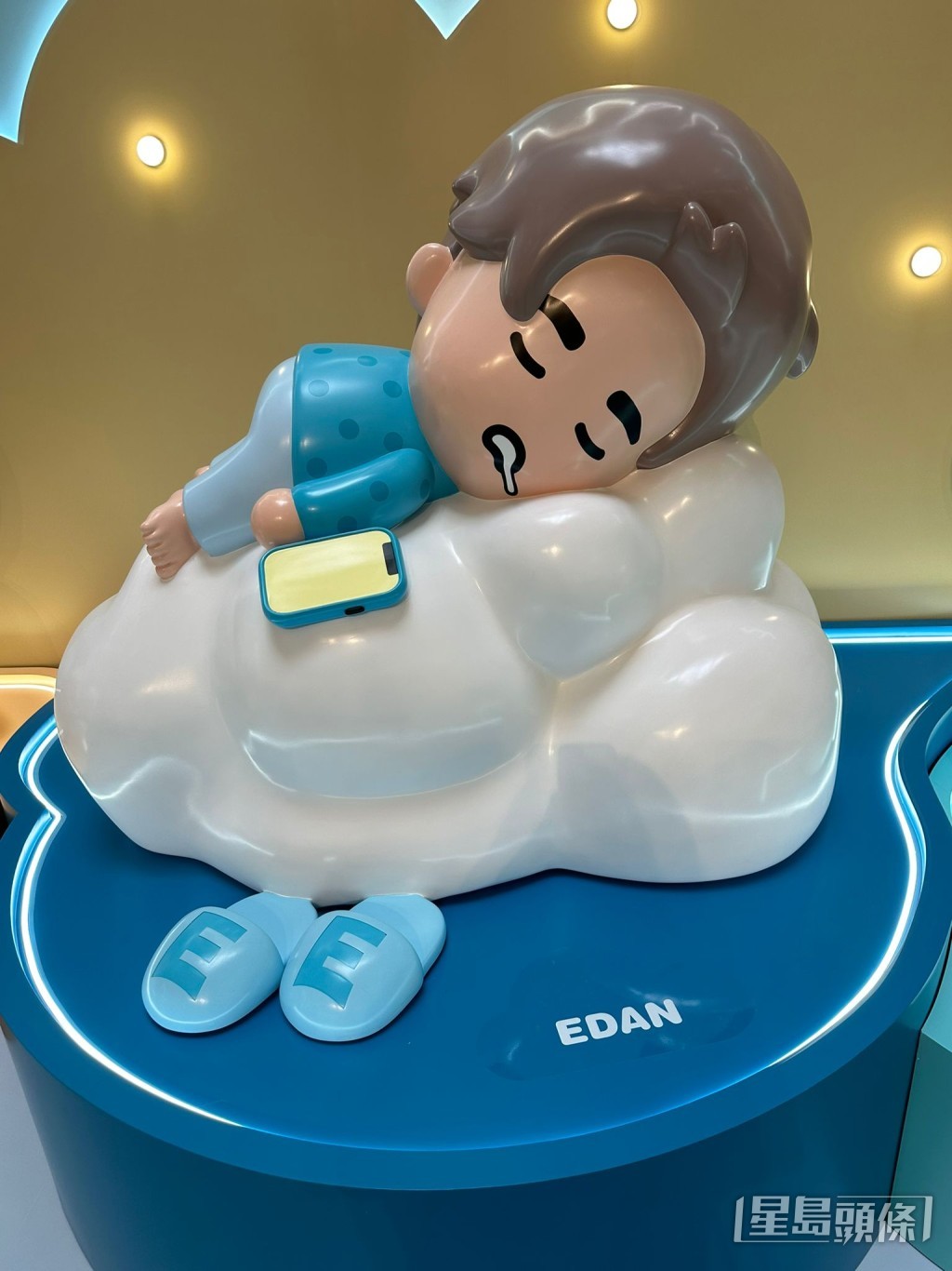 向來冇偶包嘅Edan瞓到流口水。 向來冇偶包嘅Edan瞓到流口水。
