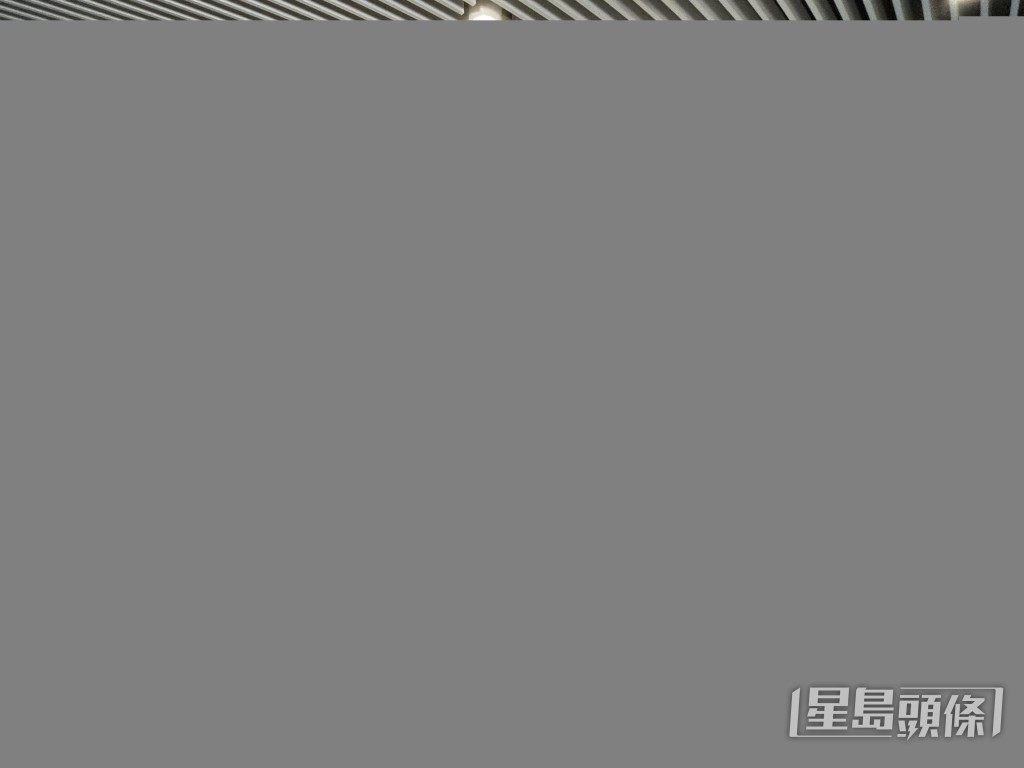 海關毒品調查科署理高級監督曾建邦(圖中)、港口及海域科港口管制課監督賴恩寧(圖左)和海關毒品調查科毒品調查第二組指揮官郭俊雅講述案件詳情。 海關毒品調查科署理高級監督曾建邦(圖中)、港口及海域科港口管制課監督賴恩寧(圖左)和海關毒品調查科毒品調查第二組指揮官郭俊雅講述案件詳情。