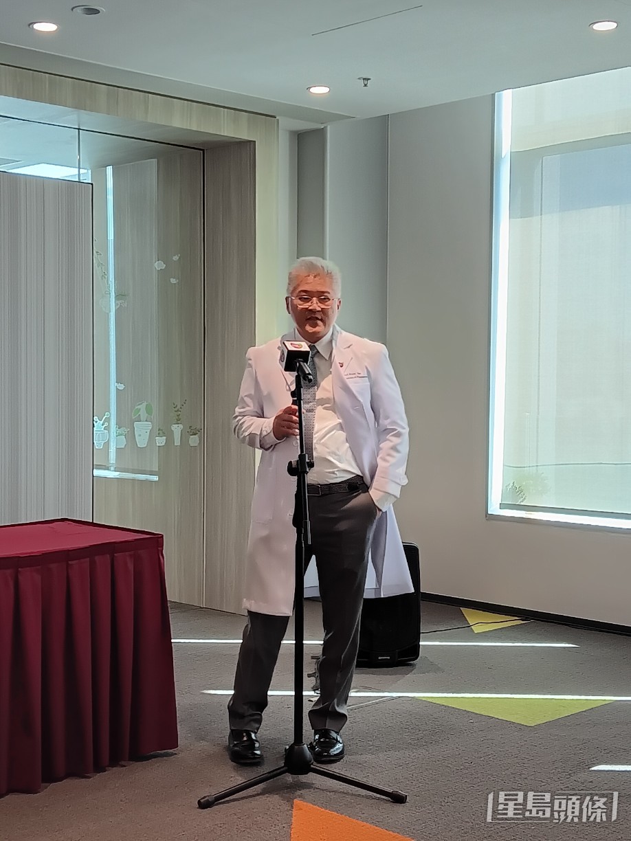 葉氏家族基金心臟學教授兼中大醫學院內科及藥物治療學系心臟科主任甄秉言。