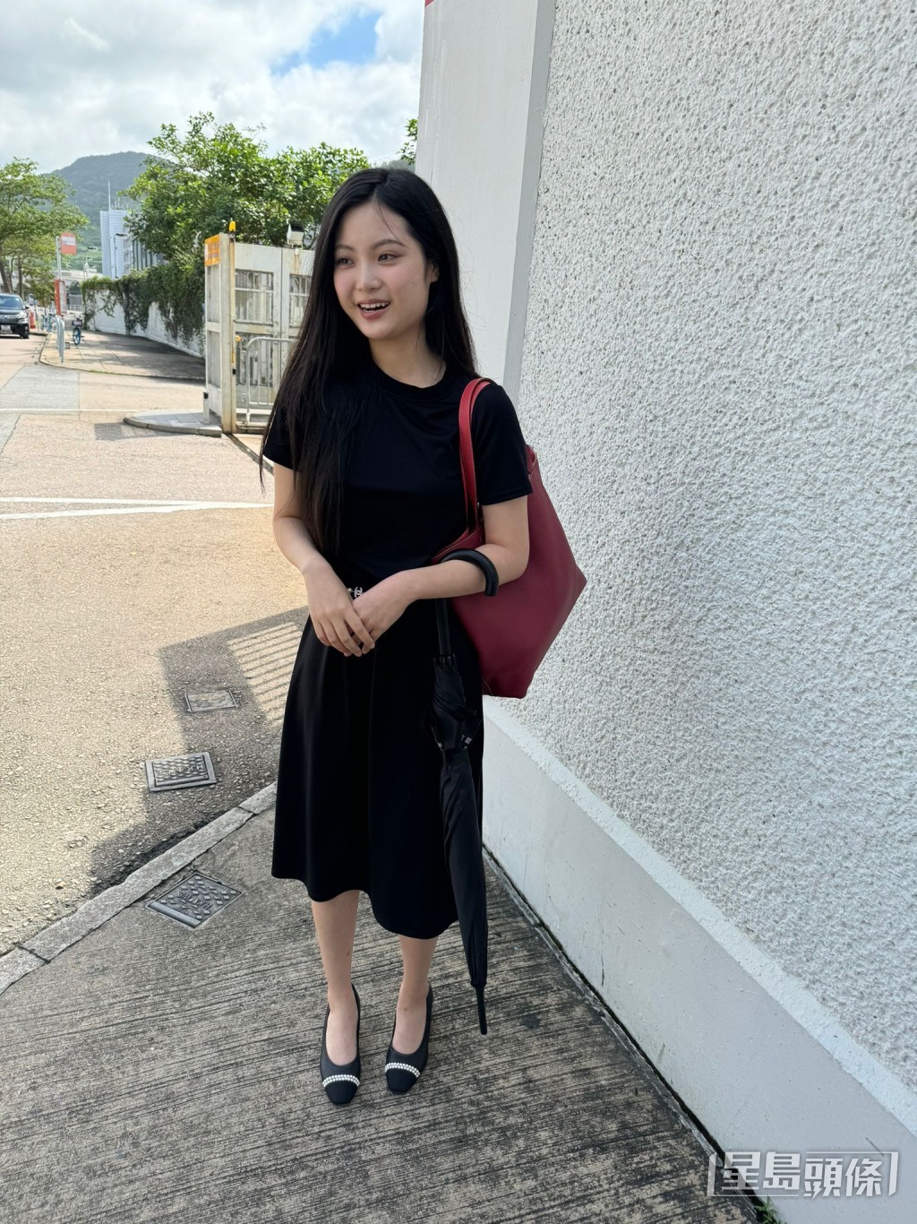 Annabel 20歲，來自深圳，在香港讀中學，準備到紐約讀大學選修金融，才藝方面懂得彈琴