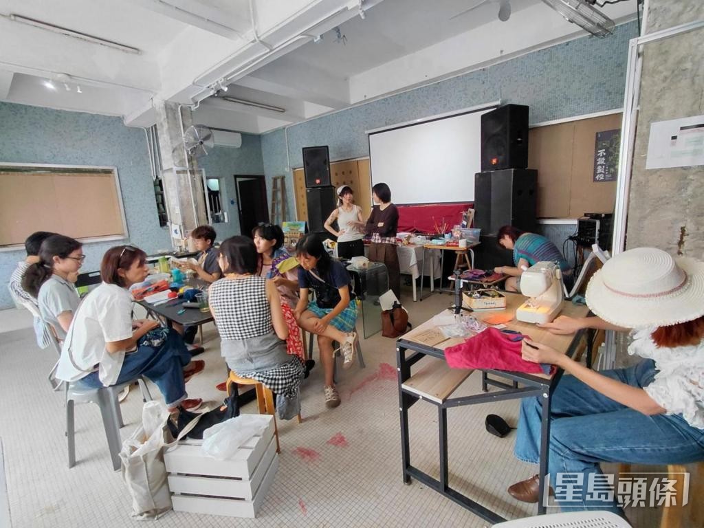 Anson近年走進社區,舉辦不同紡織工藝活動。 受訪者提供 Anson近年走進社區,舉辦不同紡織工藝活動。 受訪者提供