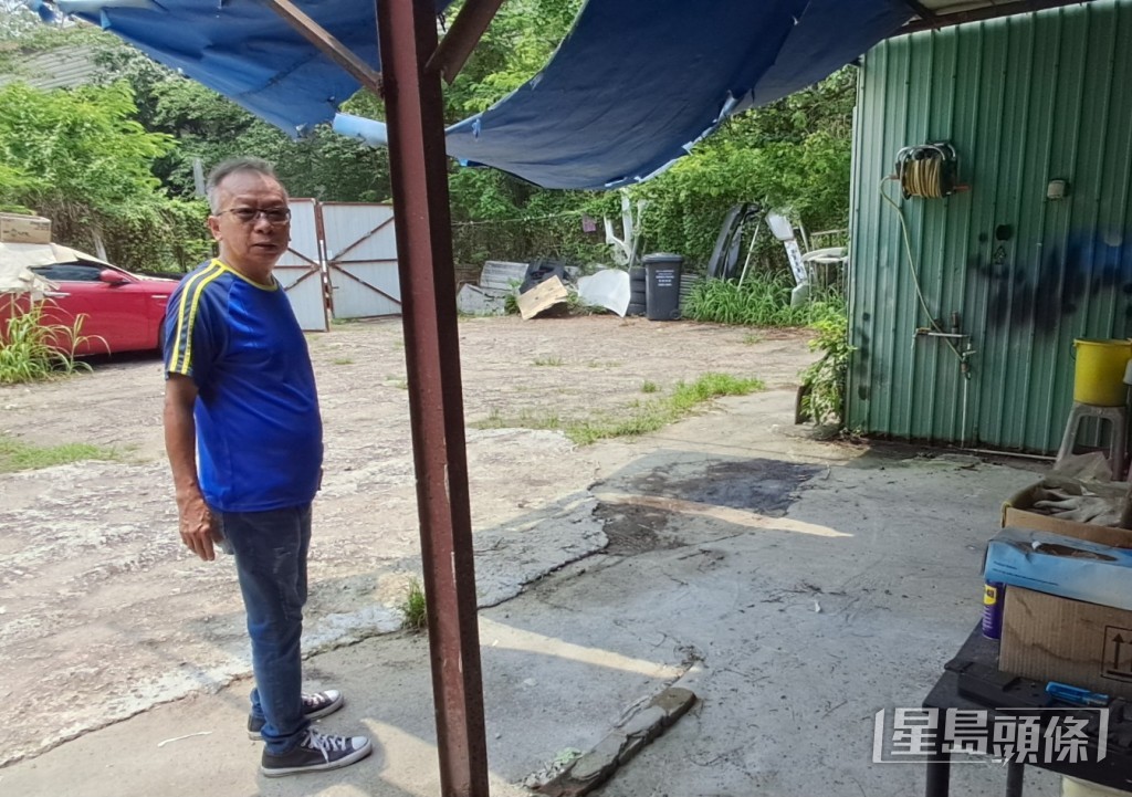 被爆竊車場負責人黃先生。林思明攝 被爆竊車場負責人黃先生。林思明攝