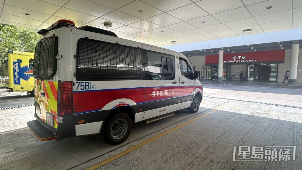 事主獲救後送院檢驗。蔡楚輝攝