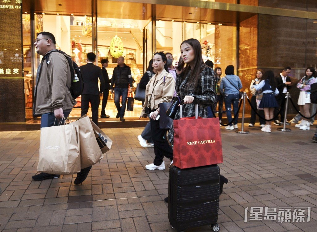 7月初步訪港旅客數字為439萬人。資料圖片