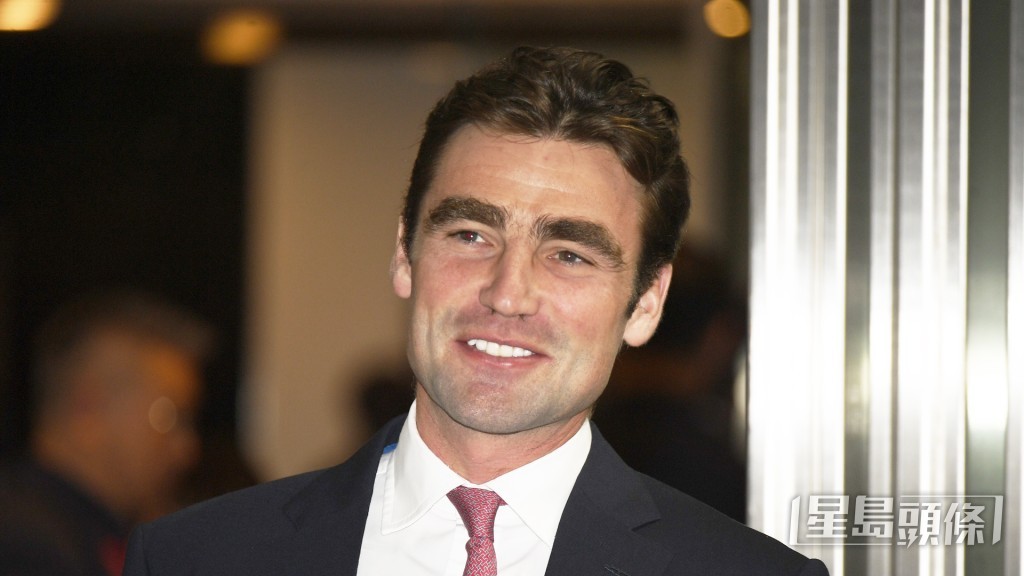 游達榮一連兩朝搵鍾易禮傾談，「川河動駒」搏殺心意盡顯。