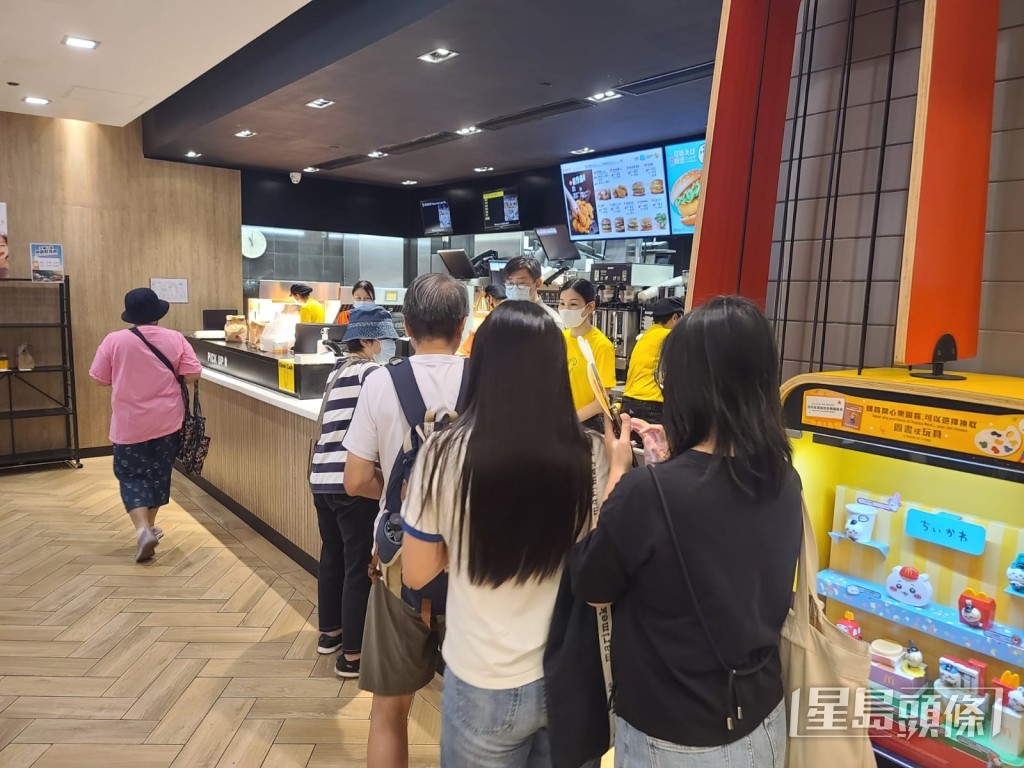 秩序良好。 秩序良好。