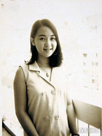 年輕時朱咪咪好文青feel。 年輕時朱咪咪好文青feel。