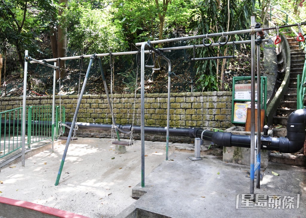 主教山部分僭建康樂設施。 主教山部分僭建康樂設施。