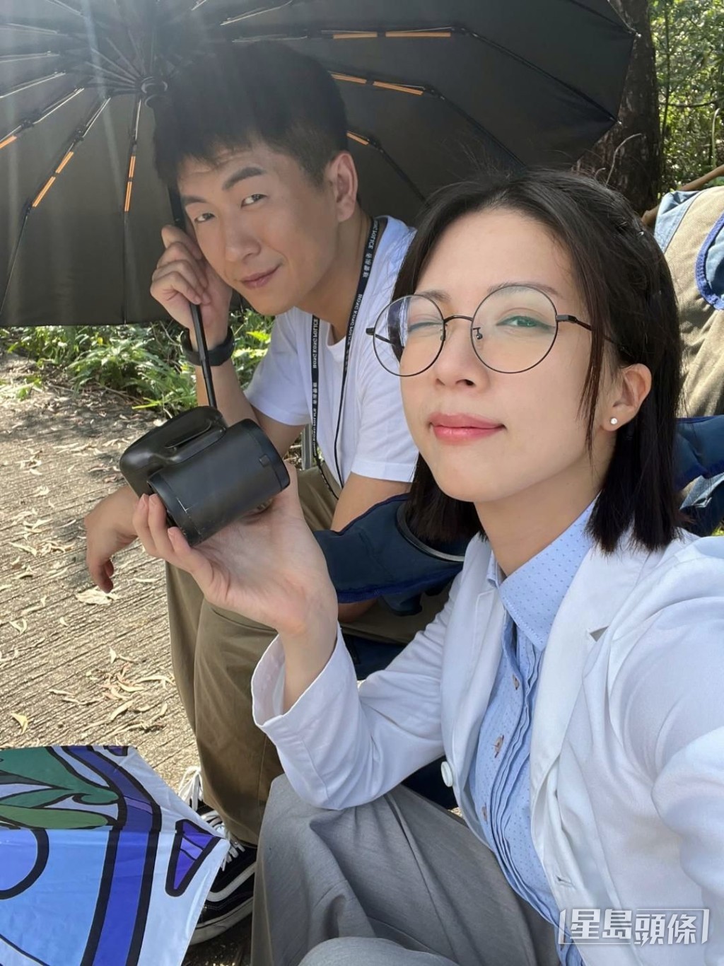 馬貫東和陳曉華為拍新劇《死有對証》幾乎中暑。