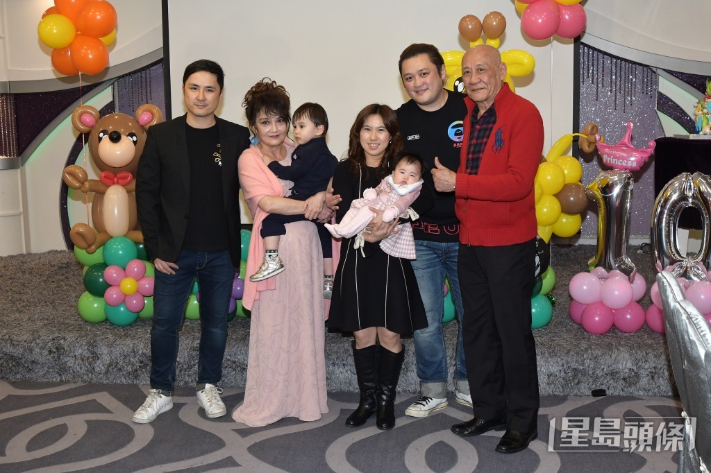 李泳漢稱李泳豪的太太Agnes主動結識其妻，不久後就見弟弟拍拖。