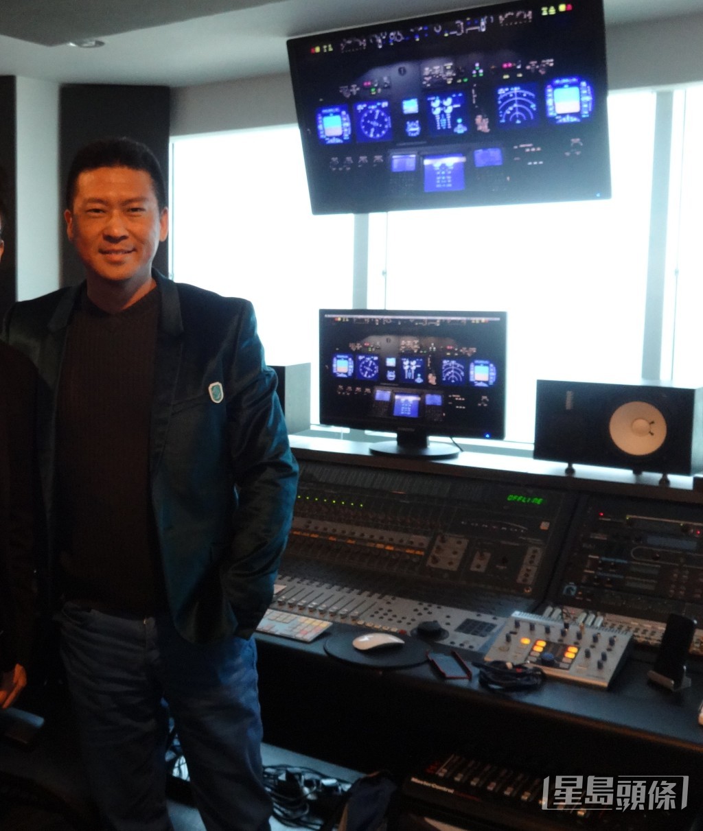 张佳添创办宇宙大爆炸音乐有限公司。