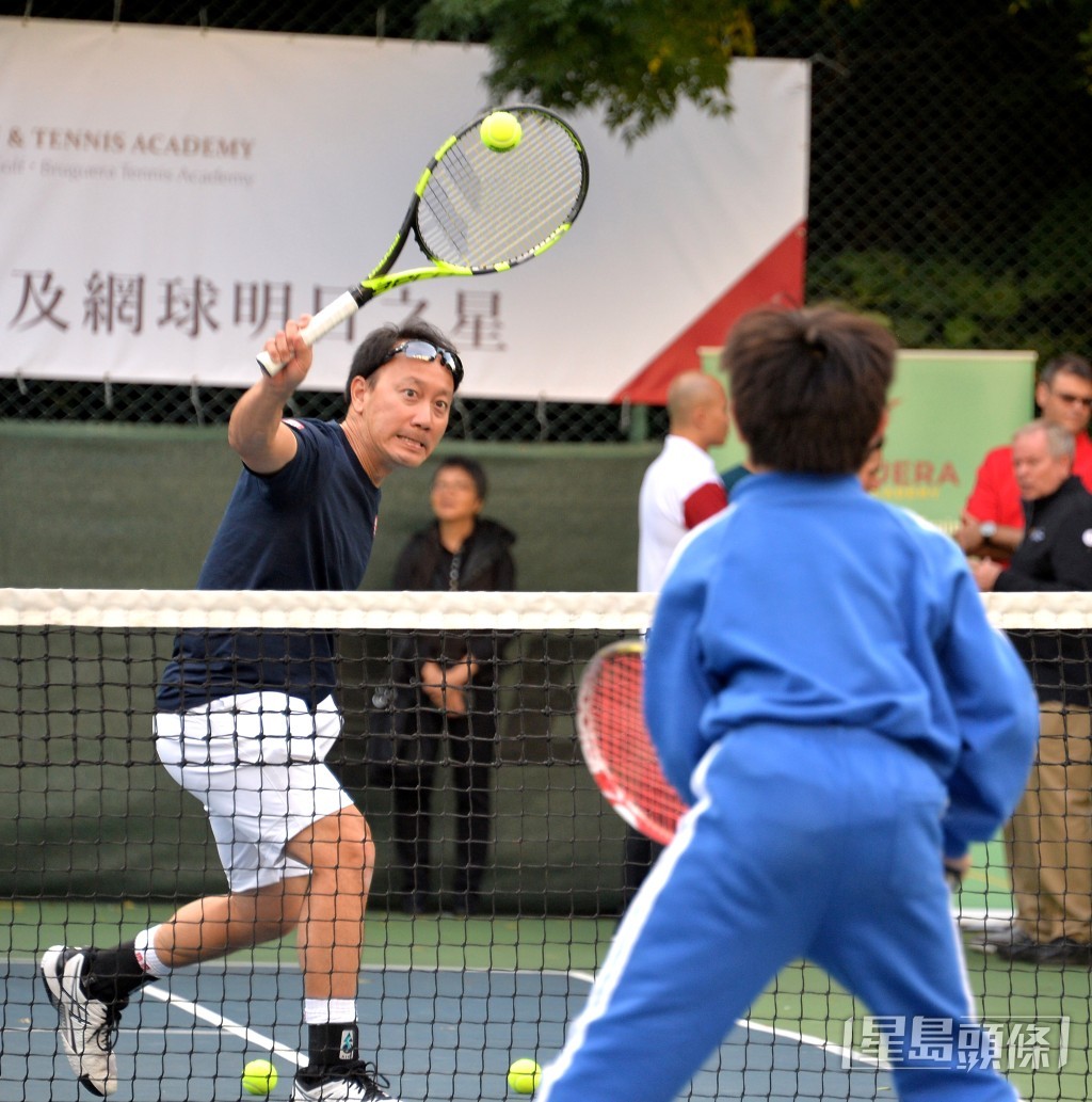 張德培是生於美國的台灣人，12歲已獲得美國少年硬地網球單打冠軍、15歲獲得美國全國少年網球錦標賽冠軍、16歲正式進入職業網壇。