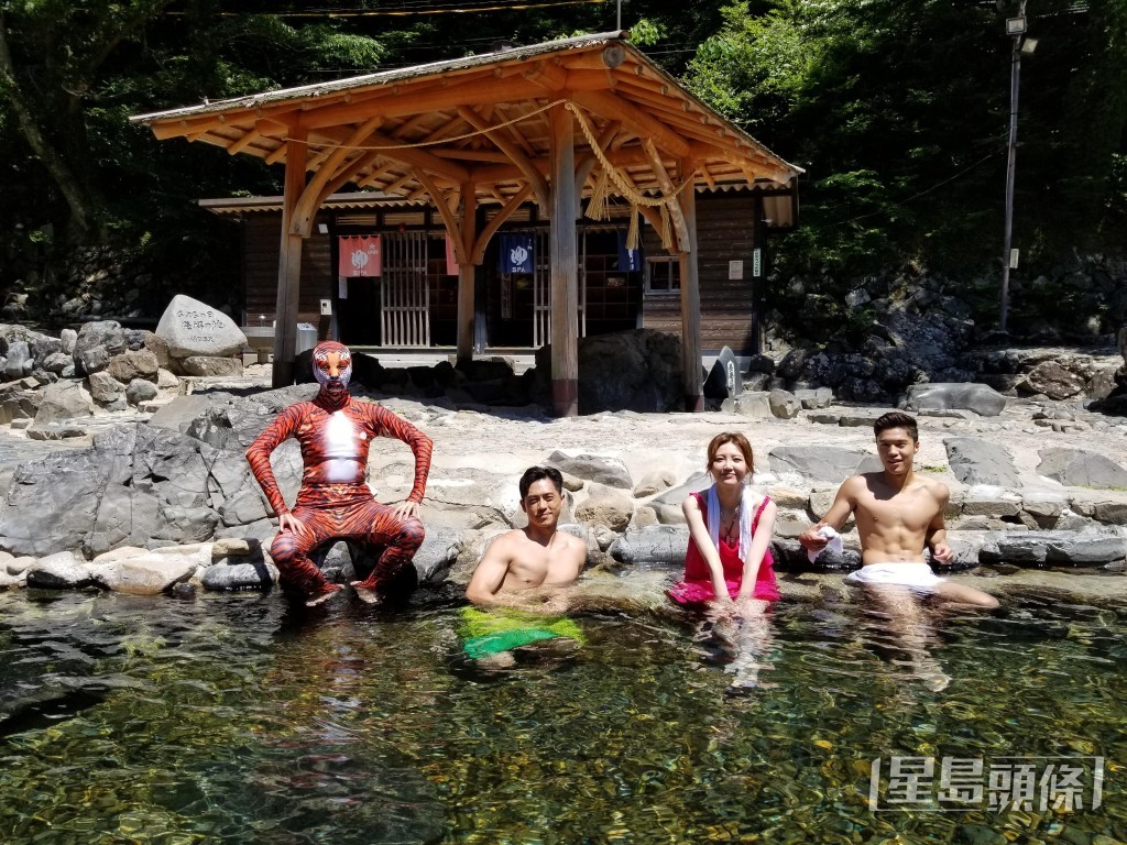 吳若希、麥美恩、森美、丁子朗拍完《森美旅行團》變老友。 吳若希、麥美恩、森美、丁子朗拍完《森美旅行團》變老友。